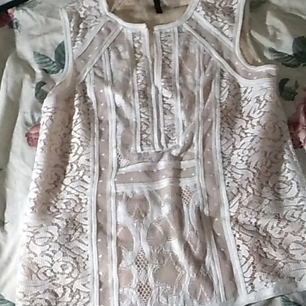 BCBG MAXAZARIA top